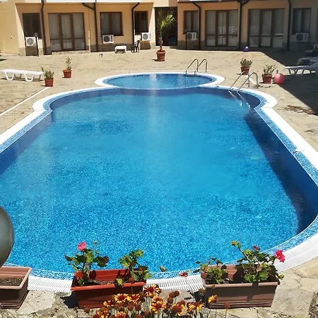 Oasis Beach דירה Bliznatsi