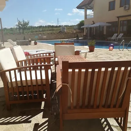 Oasis Beach דירה
